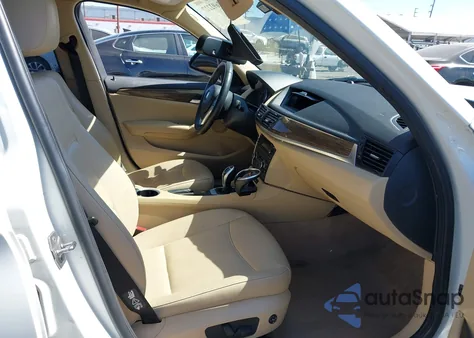 2015 BMW X1 Sdrive28I из США, поврежденный, VIN WBAVM1C54FV316095